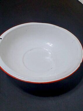 Vintage Enamel Wash Basin White Red Rim Farmhouse Bowl Rustic Metal 12.5” Decor